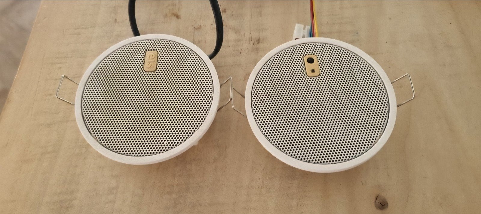 Badkamerradio, 2 inbouwspeakers voor weinig, Ophalen of Verzenden, Overige merken