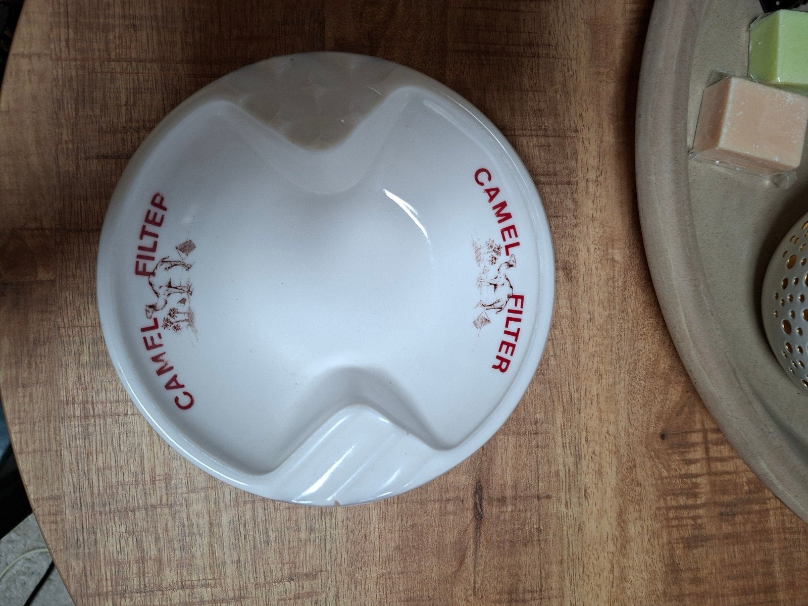 Vintage Camel Filter Asbak - Wit met Rood Logo, Ophalen of Verzenden, Gebruikt, Asbak