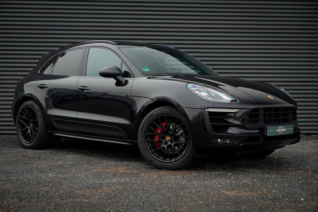 Foto 12 van Porsche Macan 3.0 GTS / Pano / Luchtvering / Trekhaak / Spor