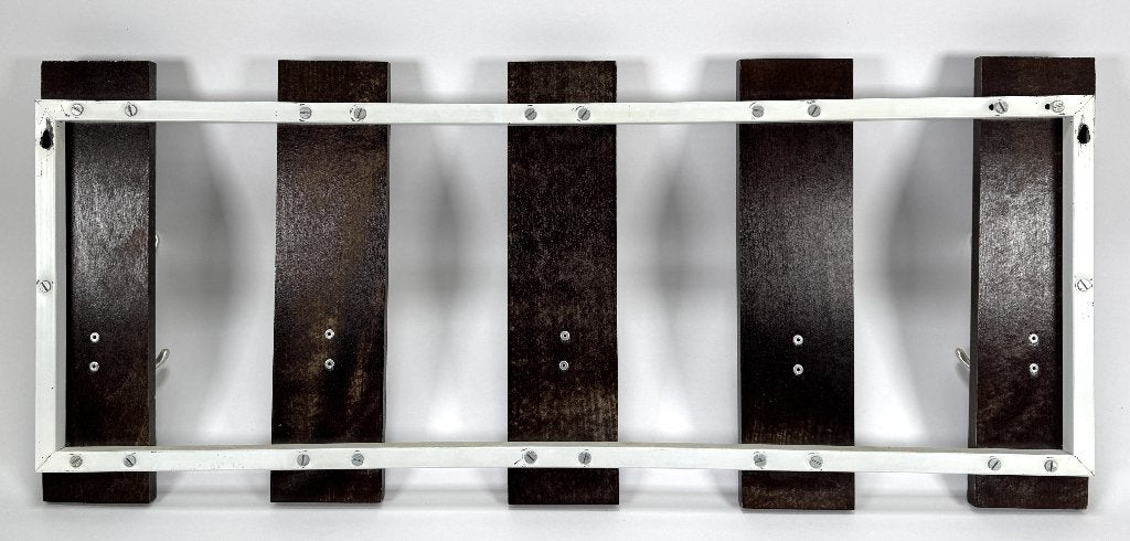 1382. Houten wandkapstok – vijf aluminium haken, ca. 1970, Ophalen, Hout, Wandkapstok, Minder dan 100 cm