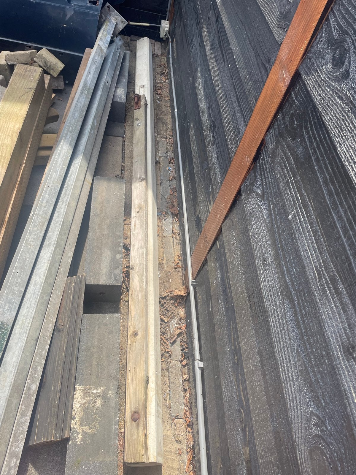 Witte betonnen steunpilaar voor tuinhek - 274x10 cm, Ophalen, Nieuw, Overige materialen, Tuinhek