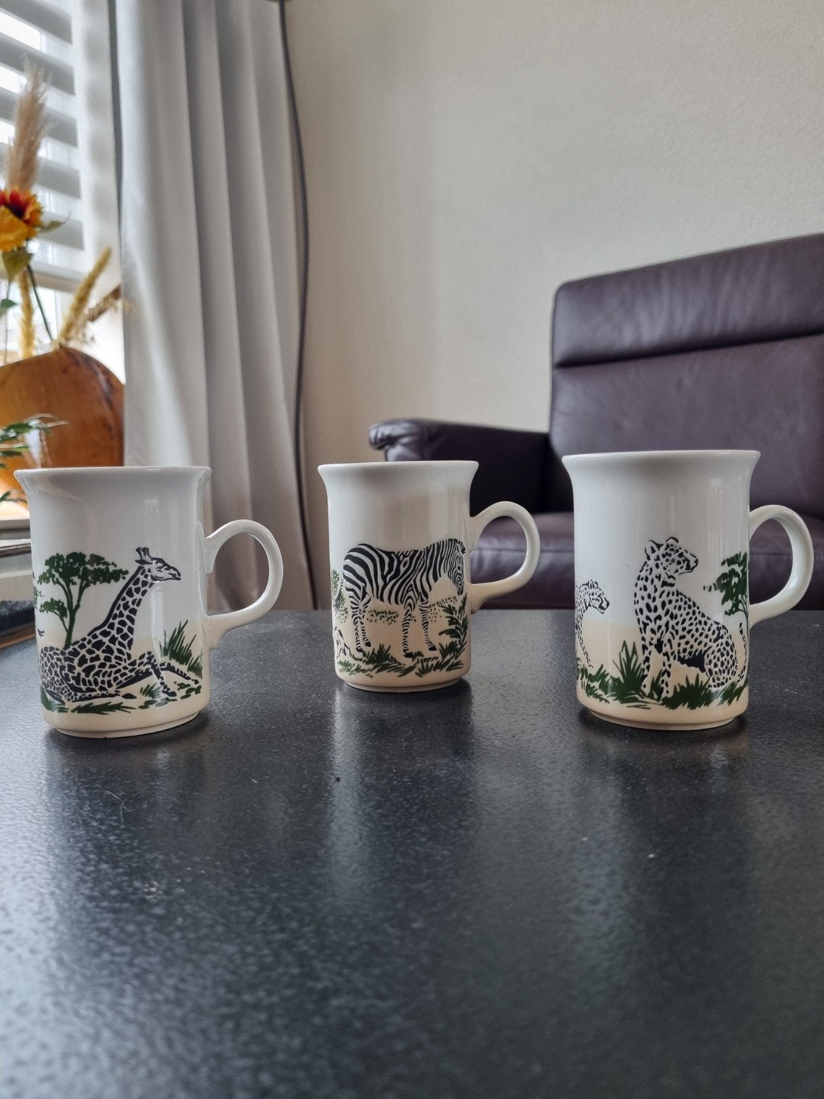 Churchill England mokken 3 st. in nieuwstaat, Keramiek, Vintage, Ophalen of Verzenden, Zo goed als nieuw