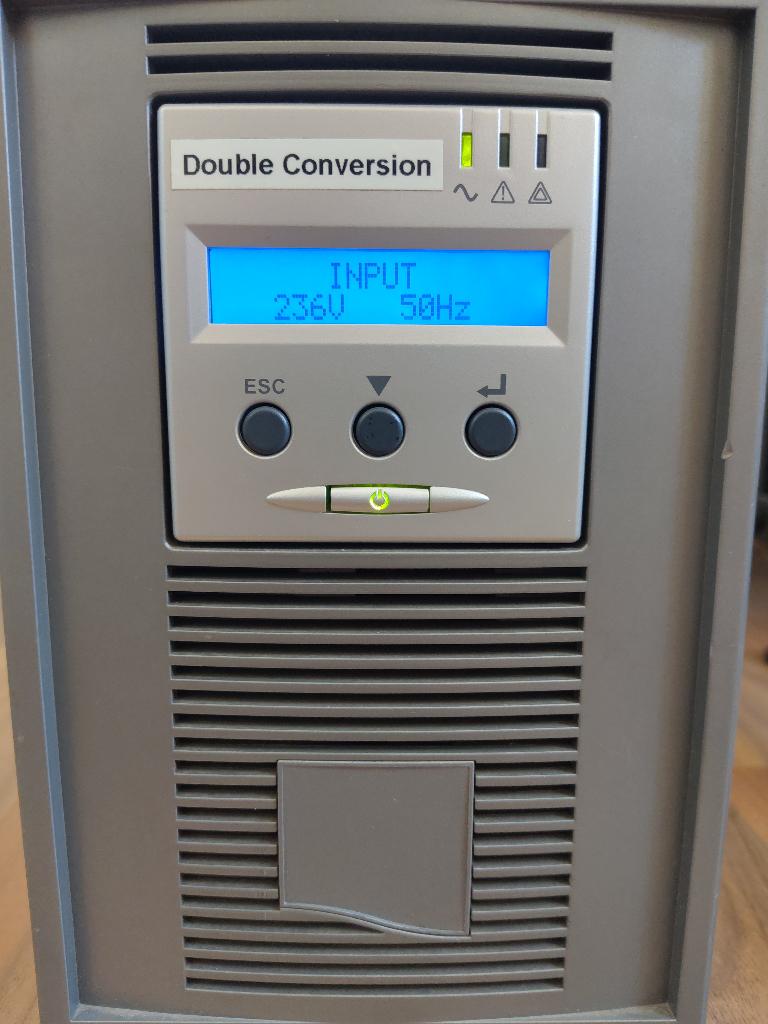 Online UPS Pulsar 1000, Ophalen of Verzenden, Refurbished