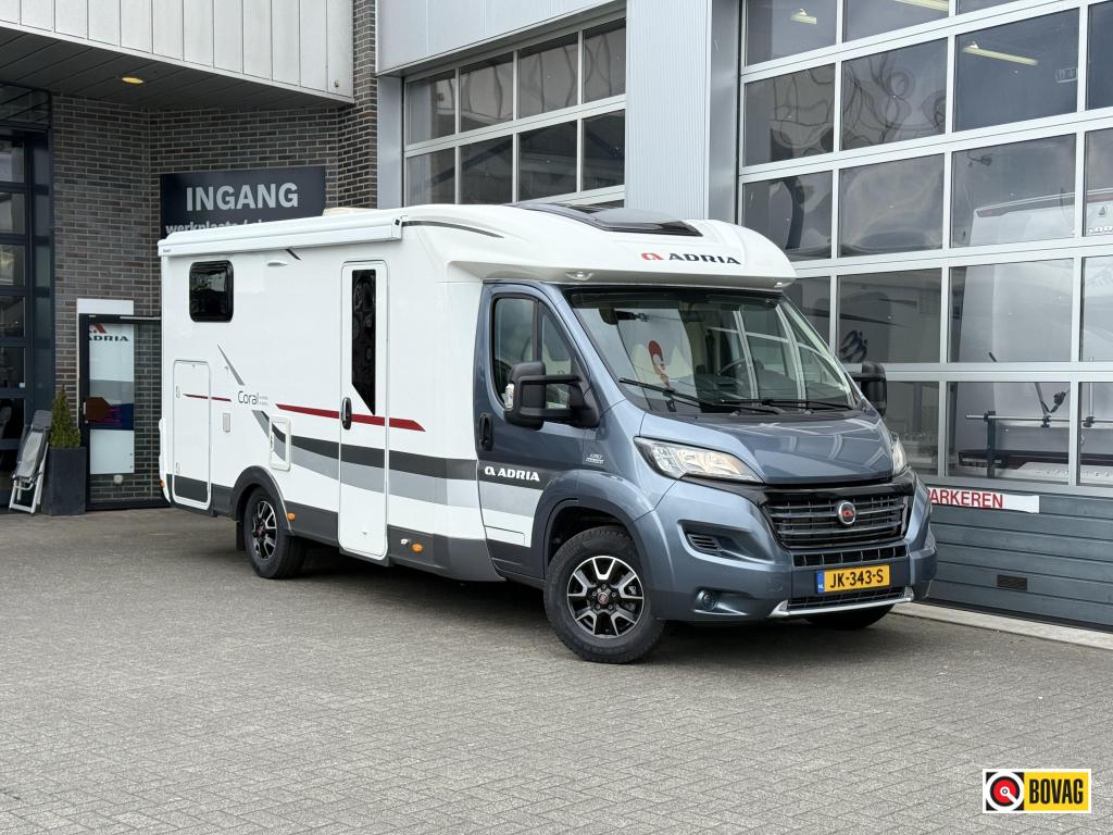 Adria Coral Axess 600 SL, Caravans en Kamperen, Campers, Automaat, Fiat, Tot en met 2, Diesel