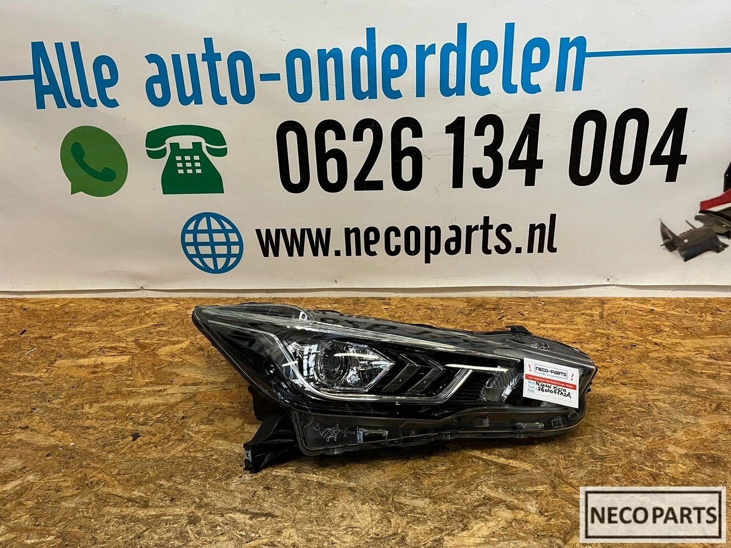 NISSAN MICRA K14 LED KOPLAMP RECHTS ORIGINEEL 26010-5FA2A, Gebruikt, -, -, Ophalen of Verzenden