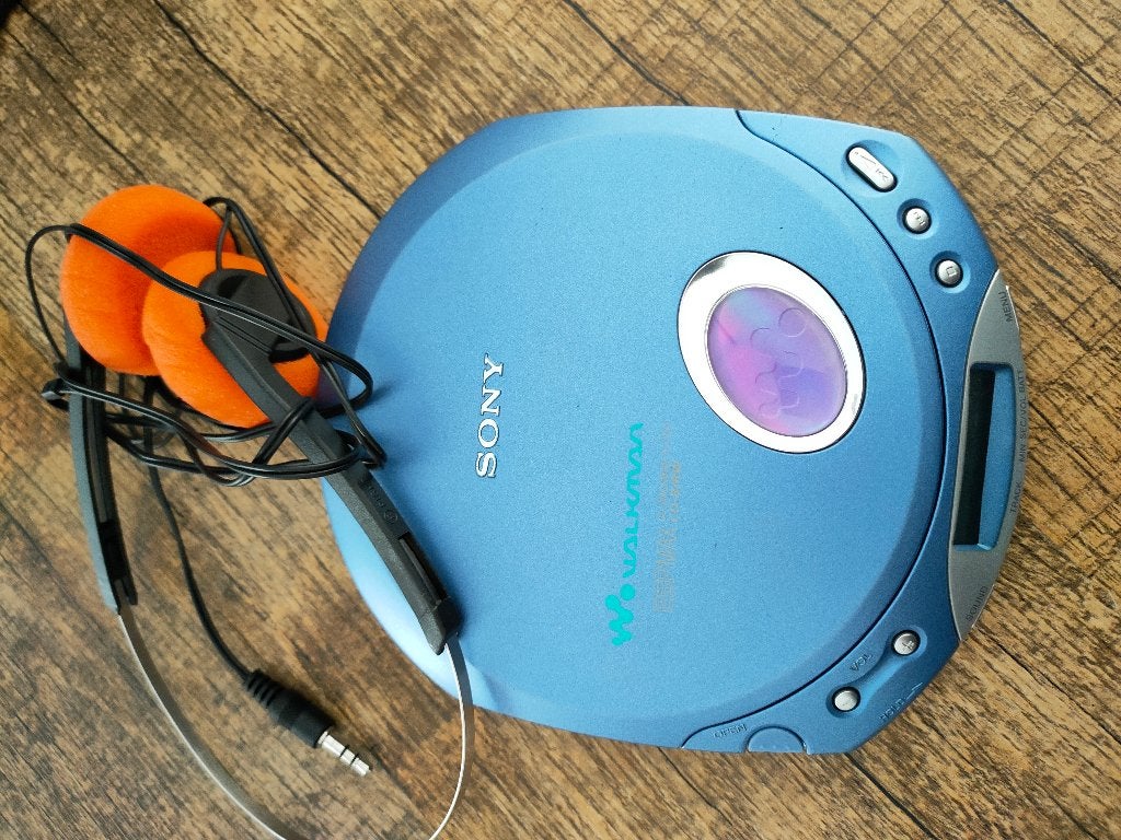 Sony CD Walkman - Portable Compact Disc Player, Ophalen of Verzenden, Gebruikt, Sony