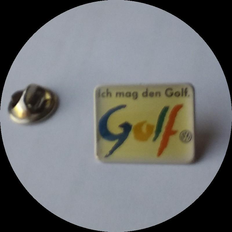 VOLKSWAGEN Golf pin, Ophalen of Verzenden, Zo goed als nieuw, Transport, Speldje of Pin