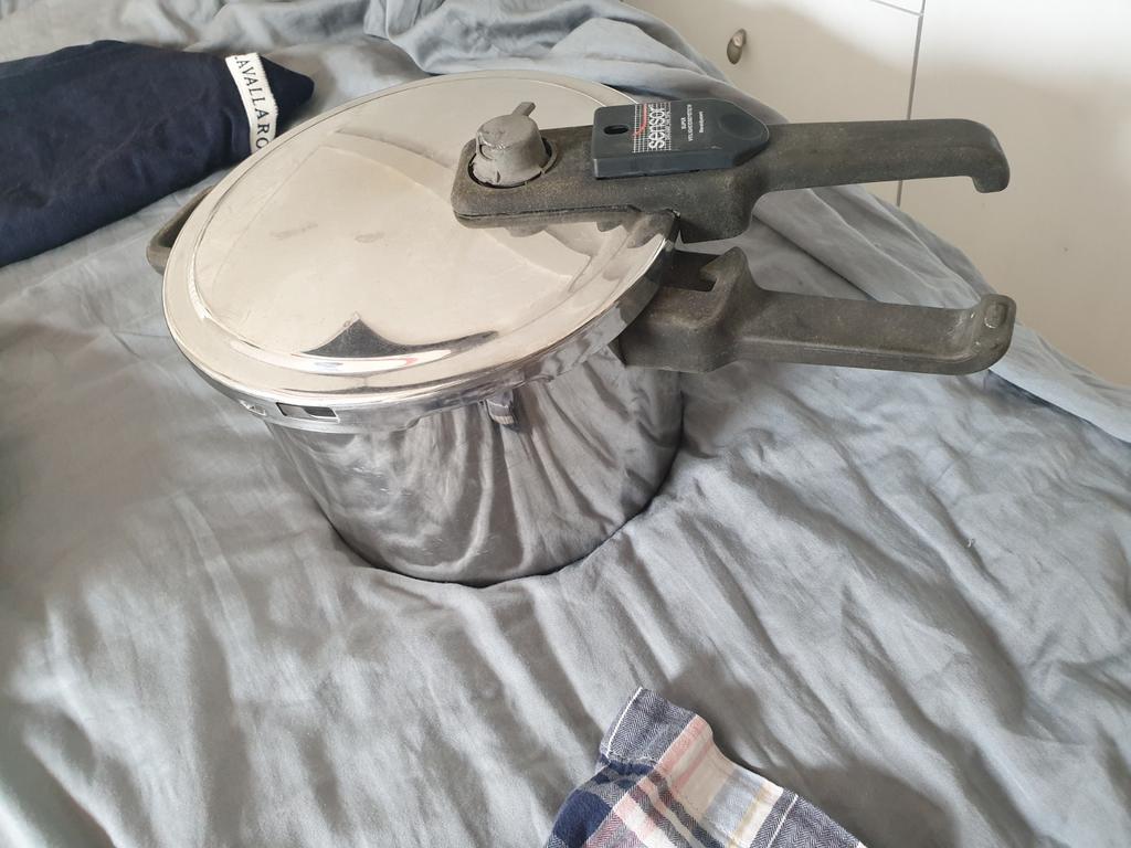 Sensur Tefal Snelkookpan - 6 Liter, Ophalen of Verzenden, Gebruikt, Rvs, Kookpan of Snelkookpan