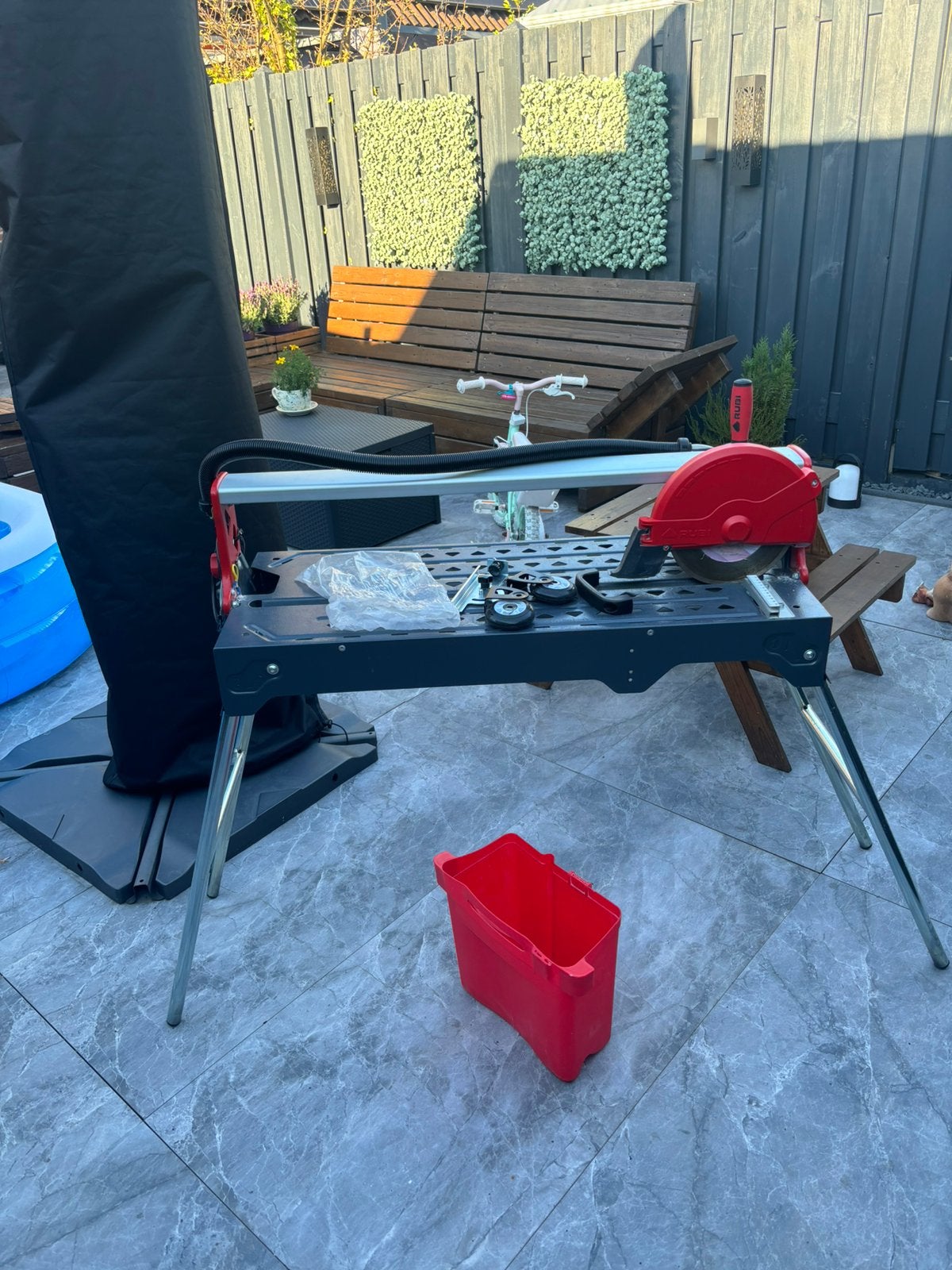 Rubi DU - 200 EVO 650 tegelsnijder, Doe-het-zelf en Verbouw, Gereedschap | Zaagmachines, Ophalen, Zo goed als nieuw, 1200 watt of meer