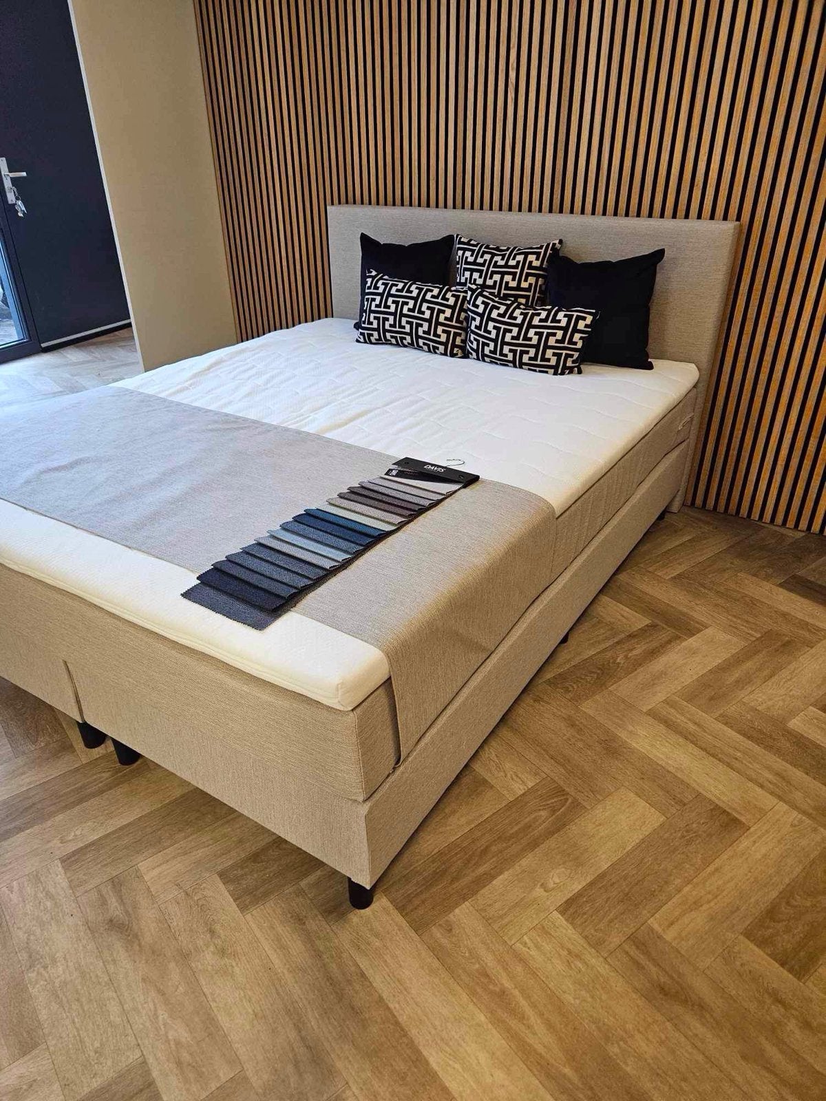 Boxspring nieuw beige 180x200 160x200 140x200 japandi bed, Ophalen of Verzenden