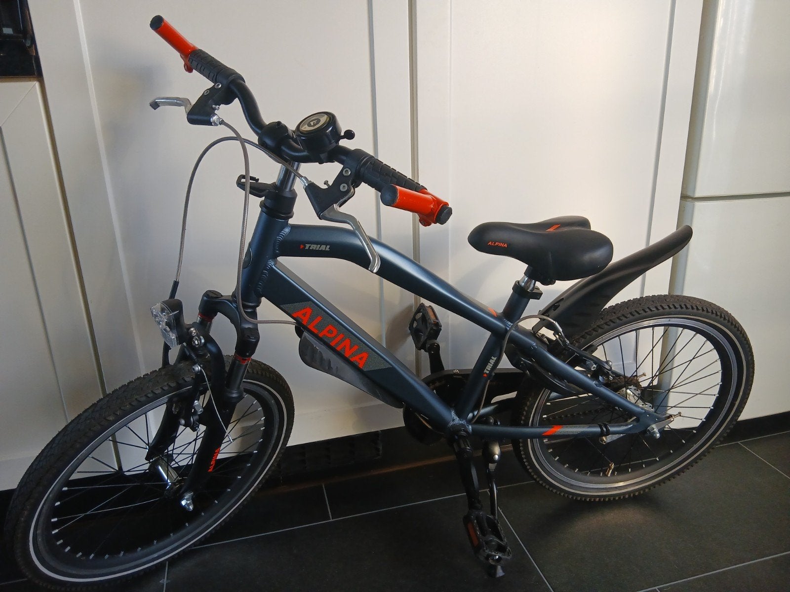In nieuw staat alpina trail jongensfiets 20 inch, Ophalen, Nieuw, 20 inch