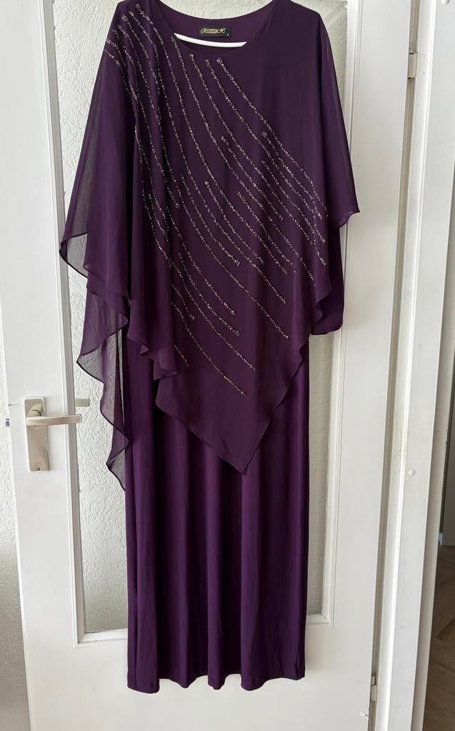 Paarse avondjurk, ongedragen, uit Turkije, Kleding | Dames, Ophalen, Zo goed als nieuw, Paars, Galajurk