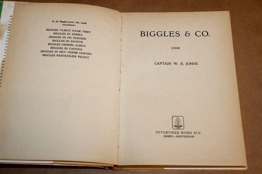 Biggles & Co — Vintage Jongensboek — 1e Druk 1954, Ophalen of Verzenden, Gelezen