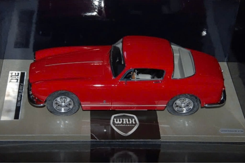 1:18 FERRARI 250 GT EUROPA red AIQ models zie info WRH, Verzenden, Zo goed als nieuw, Auto, Overige merken