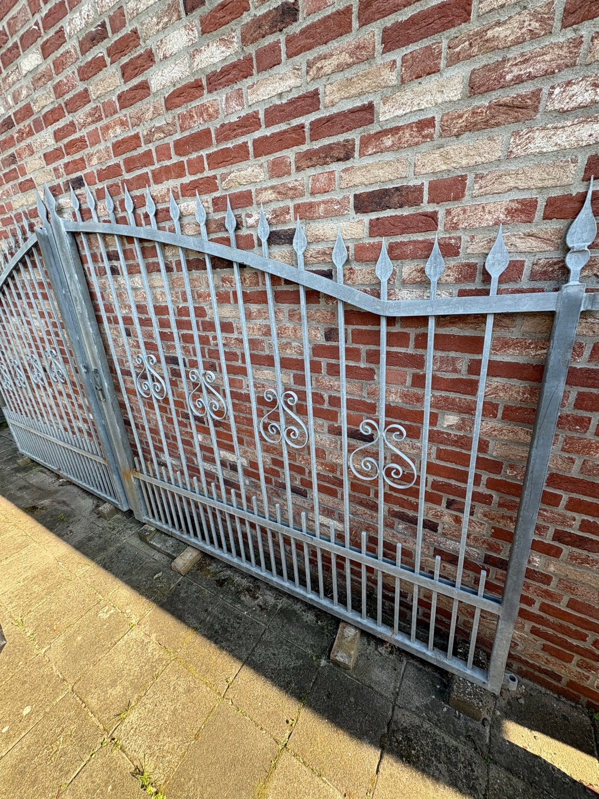 Sierhekwerk poort en zijdelen, Tuin en Terras, Ophalen, Met poort, Gebruikt, Sierhekwerk