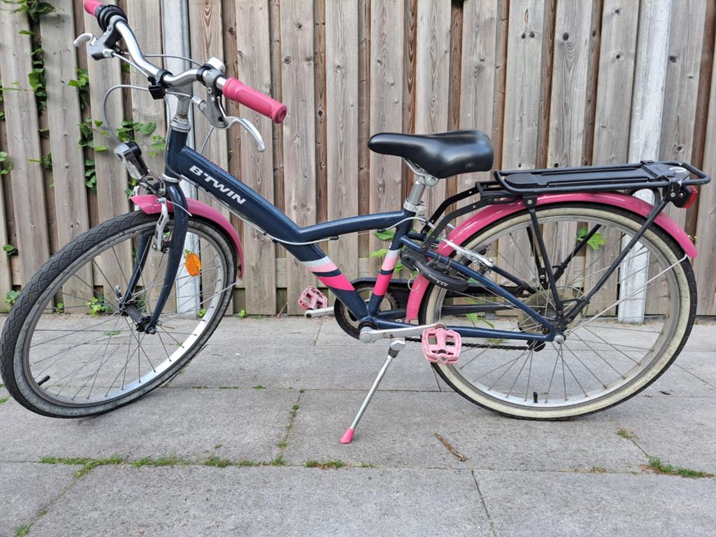 B'TWIN kinderfiets 24 inch - Blauw/Roze, Fietsen en Brommers, Fietsen | Meisjes, Ophalen, B'TWIN, Velgrem, Versnellingen
