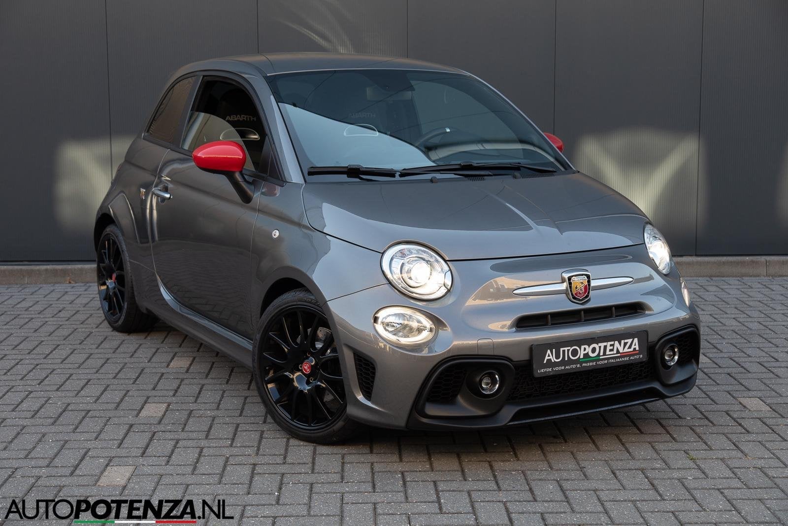Fiat Abarth 1.4 T-Jet special series F595 500 165PK CarPlay, Auto's, Abarth, Voorwielaandrijving, 15 km/l, Gebruikt, Euro 6
