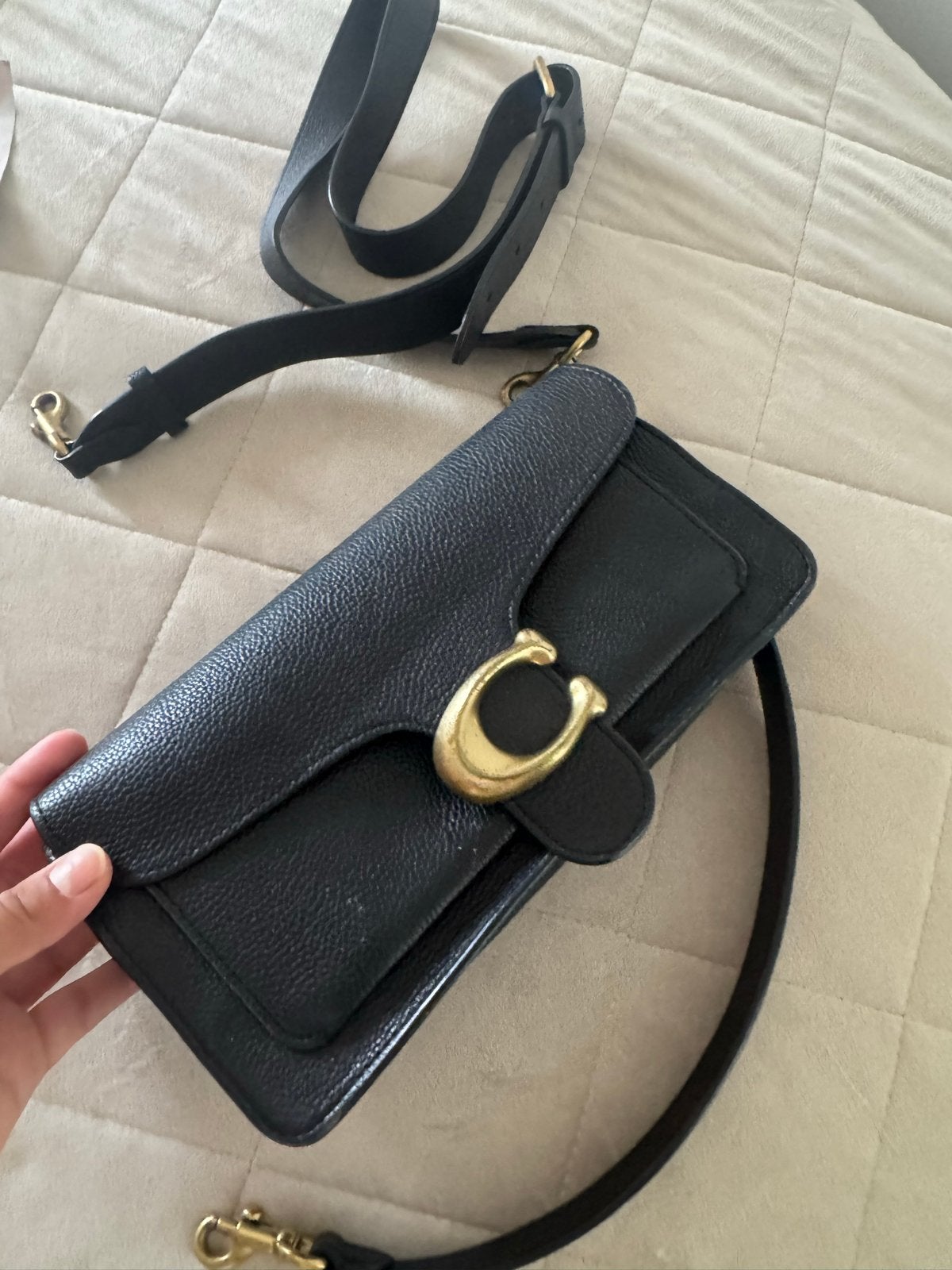 Originele Coach tas - Zwart leer met gouden hardware, Ophalen of Verzenden, Zo goed als nieuw, Zwart, Schoudertasje
