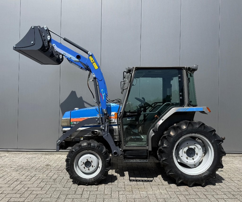 Iseki Geas 273 met voorlader - 30PK - Cabine - Airco - BTW, Zakelijke goederen, Agrarisch | Tractoren, Overige merken, Gebruikt