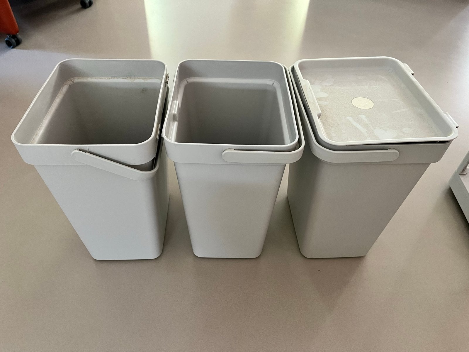 IKEA HÅLLBAR afvalbakken - 5 stuks, 2 zonder deksel, 10 tot 20 liter, Ophalen, Gebruikt, Kunststof