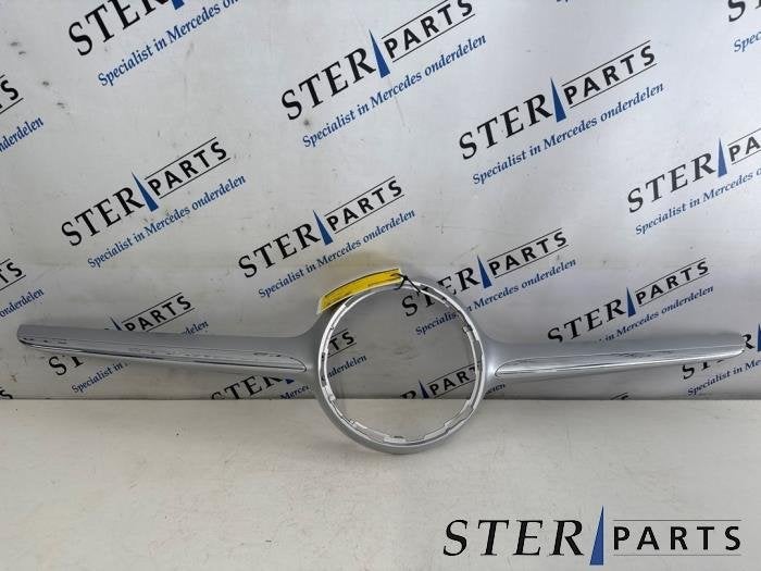 Grille van een Mercedes E-Klasse, Gebruikt, -, Ophalen of Verzenden, -