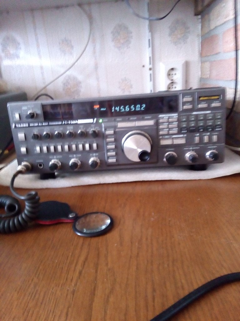 Yaesu, Ophalen of Verzenden, Gebruikt, Zender en Ontvanger