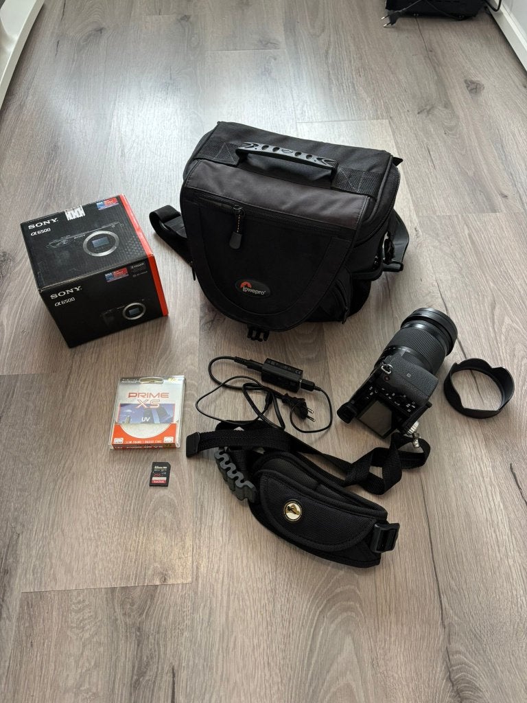 Sony A6500 + Sigma 18-300mm, Ophalen, Zo goed als nieuw, 24 megapixels, Sony