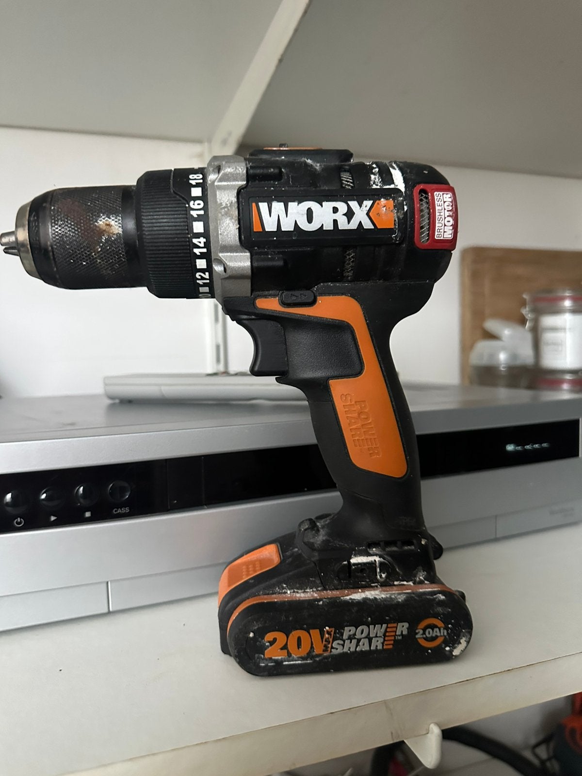 Worx 20 volt, Doe-het-zelf en Verbouw, Gereedschap | Boormachines, Ophalen, Zo goed als nieuw, Minder dan 400 watt, Boor- en Schroefmachine