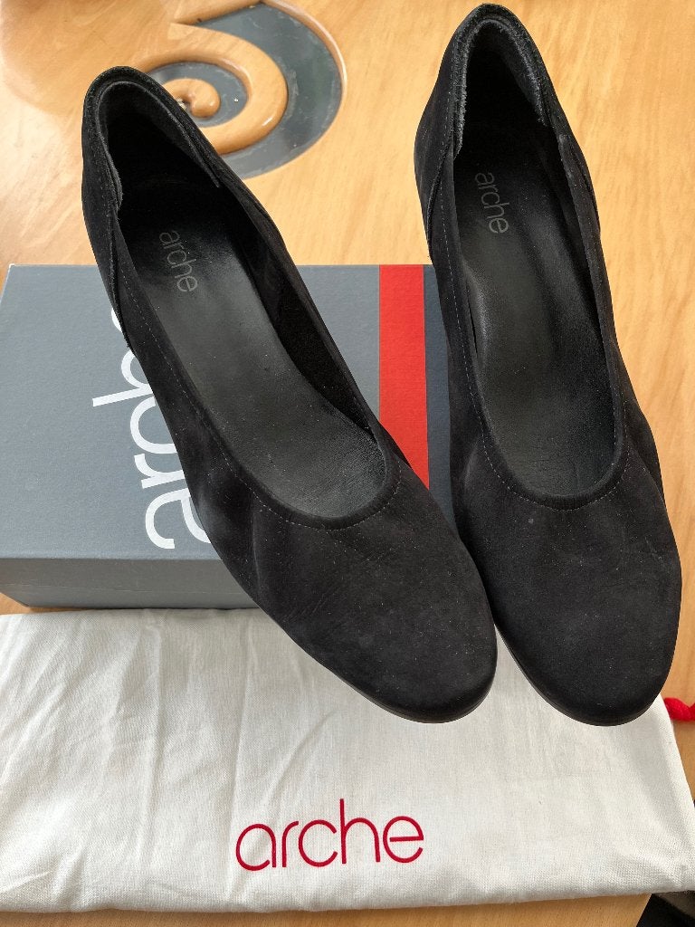 zwarte Arche pumps maat 42, Kleding | Dames, Schoenen, Pumps, Verzenden, Zwart, Zo goed als nieuw