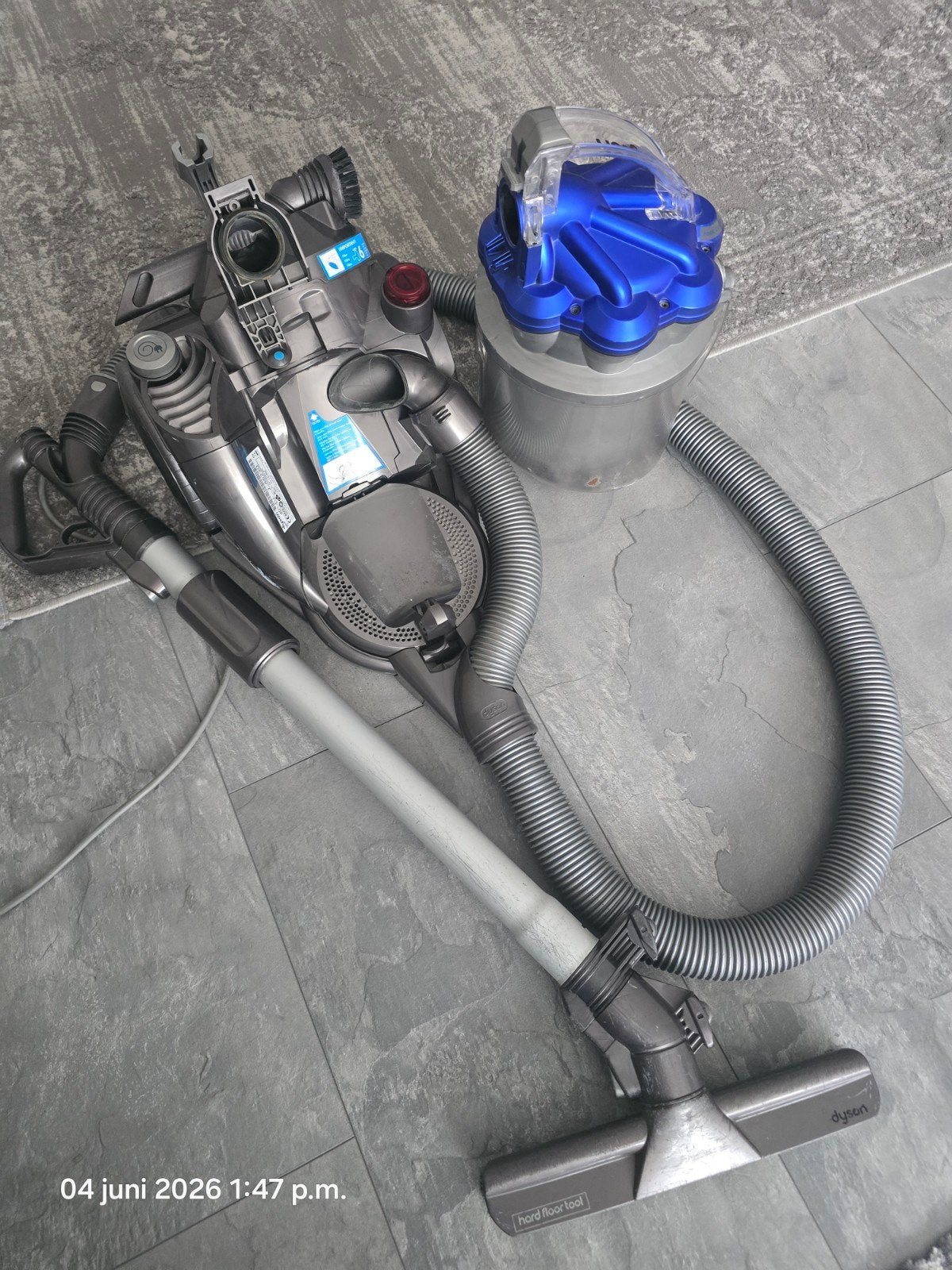 Dyson DC19 Allergy Stofzuiger. . DEFECT.  Gaat niet meer aan, Geschikt voor harde vloeren, Ophalen of Verzenden, Dyson, Niet werkend