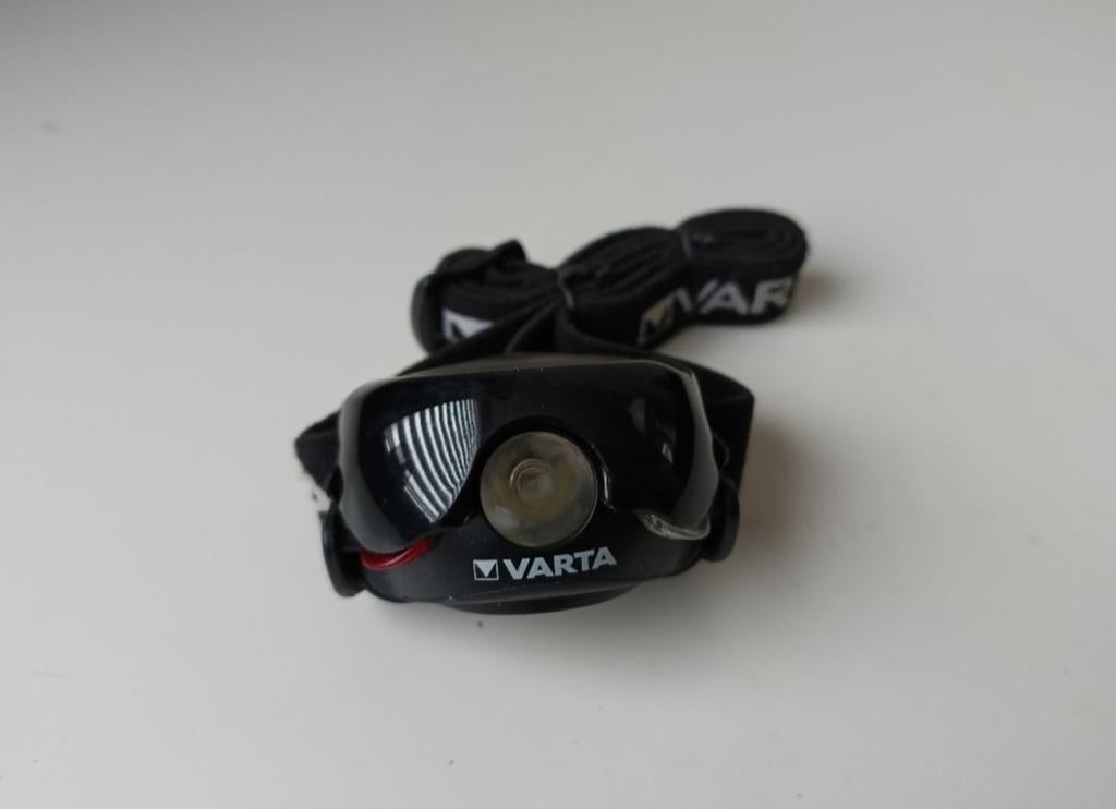 Nieuwe Varta hoofdlamp - Ideaal voor outdoor activiteiten, Ophalen, Nieuw, Batterij