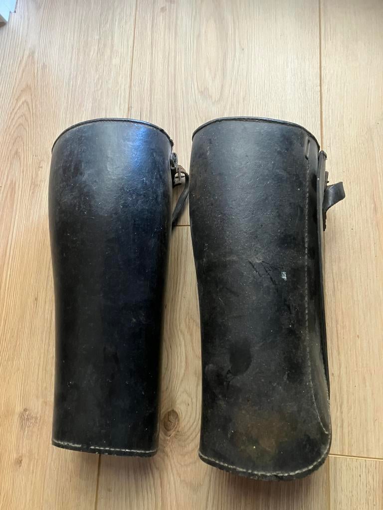 Duitse beenkappen leder, Ophalen of Verzenden, Landmacht, Duitsland