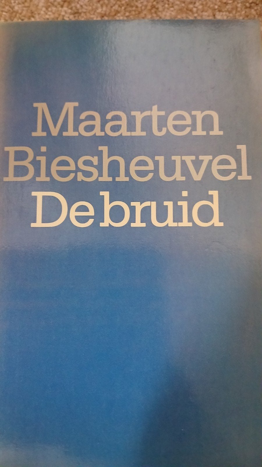 Maarten Biesheuvel De bruid, Boeken, Ophalen of Verzenden, Gelezen, Overige onderwerpen