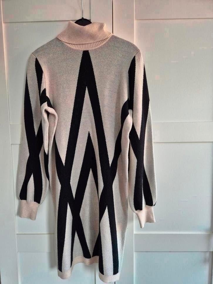 Object jurk maat XS, Kleding | Dames, Jurken, Beige, Object, Ophalen of Verzenden, Zo goed als nieuw