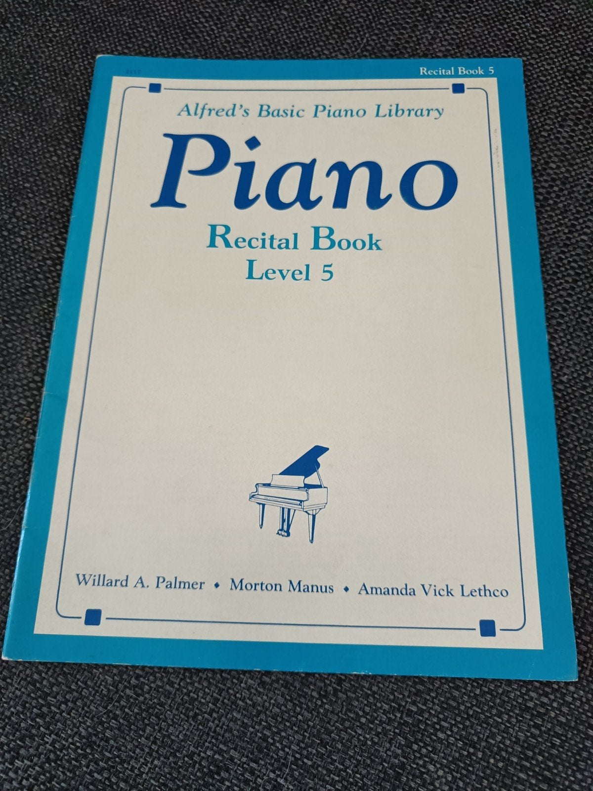 Alfred's Basic Piano Library Recital Boek Level 5, Gebruikt, Klassiek, Les of Cursus, Ophalen of Verzenden
