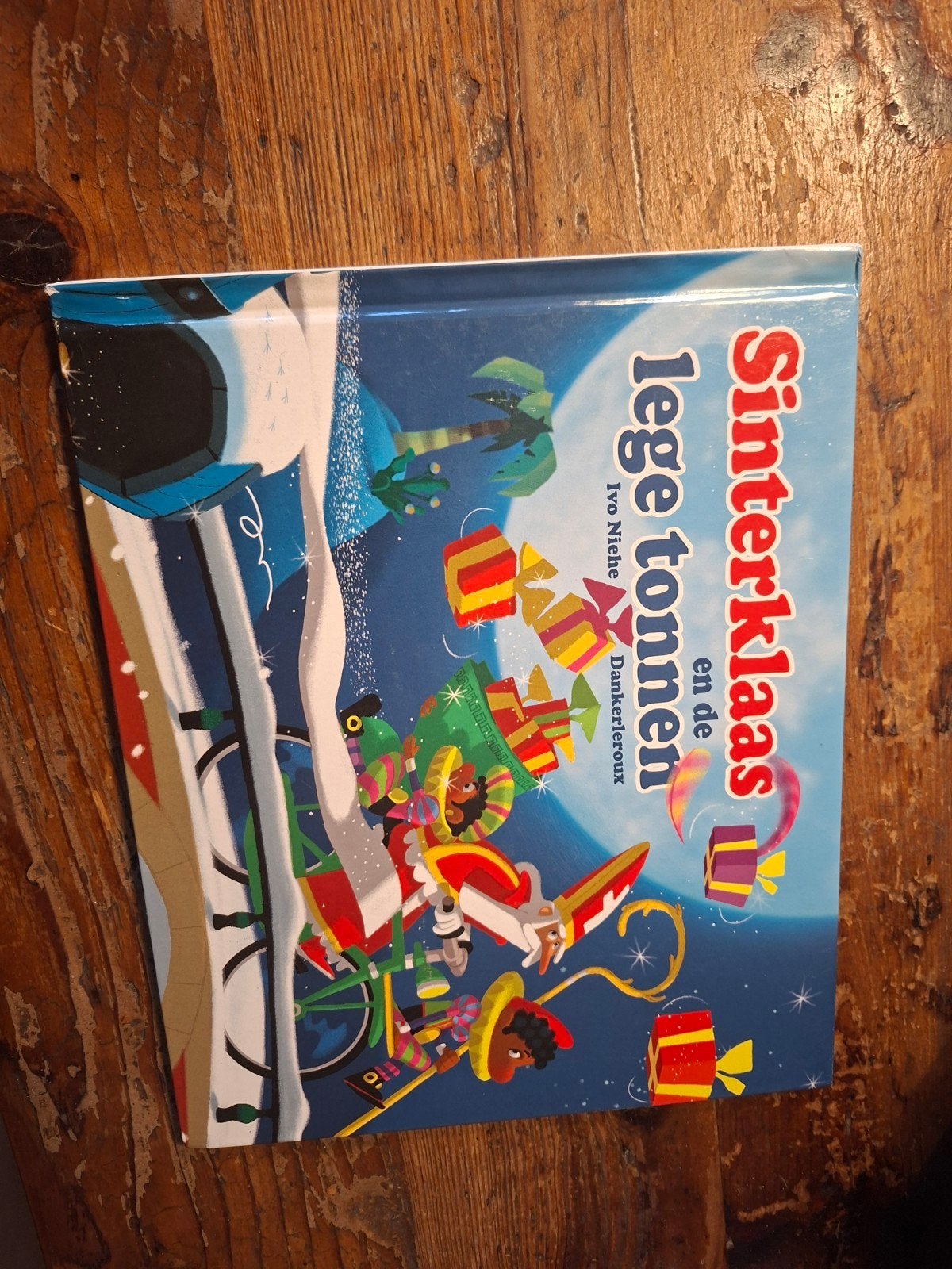 D.E. boek sinterklaas en de lege tonnen bijna gratis, Ophalen of Verzenden