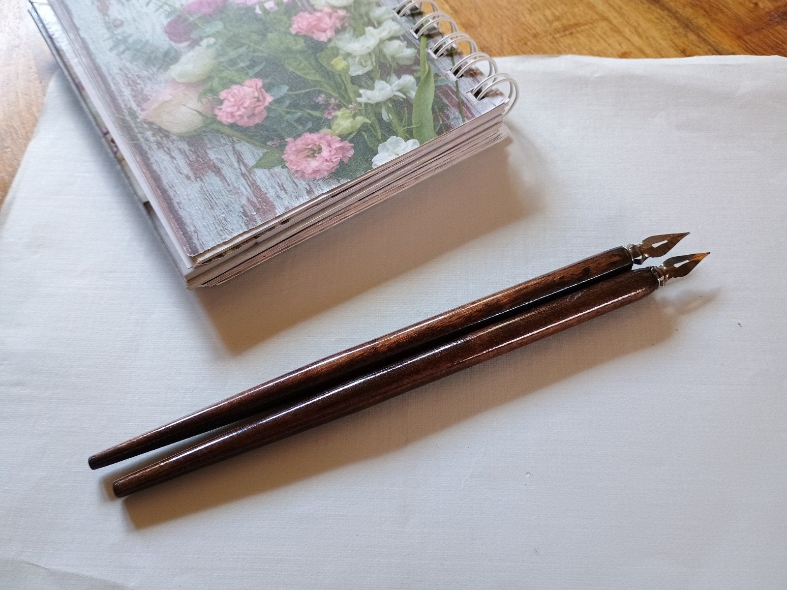 2 oude houten kroontjespennen - Kroontjespen, Verzamelen, Ophalen of Verzenden, Gebruikt, Overige merken