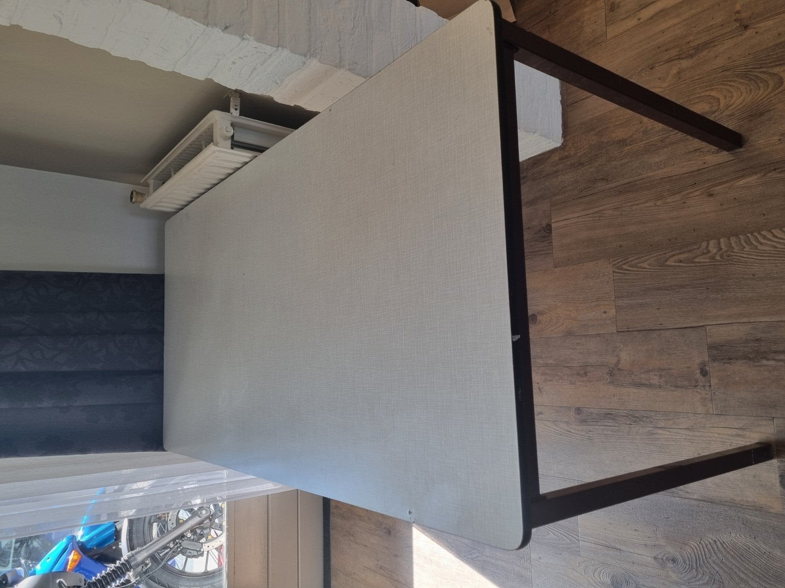 GRATIS: formica tafel, Huis en Inrichting, Ophalen, Gebruikt, Laminaat