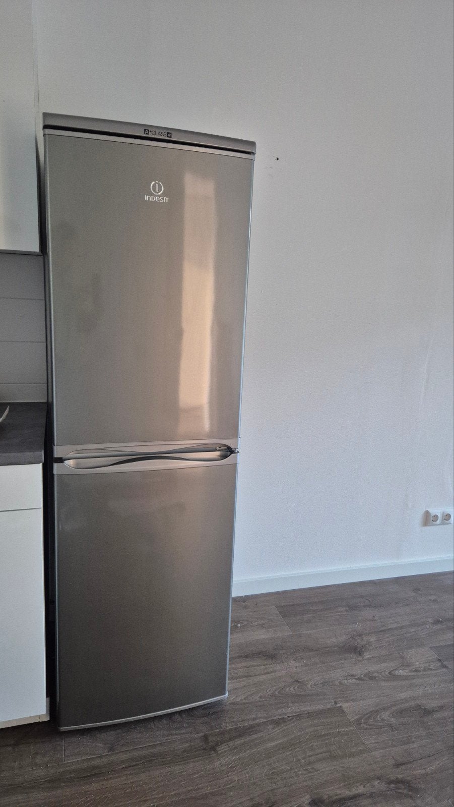 Indesit Koelkast met 4 Vrieslades - Zilver, Ophalen, Gebruikt, 200 liter of meer, Met aparte vriezer