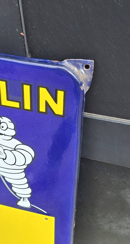 Emaille reclamebord van Michelin met de iconische Bibendum., Reclamebord, Gebruikt, ., Ophalen of Verzenden