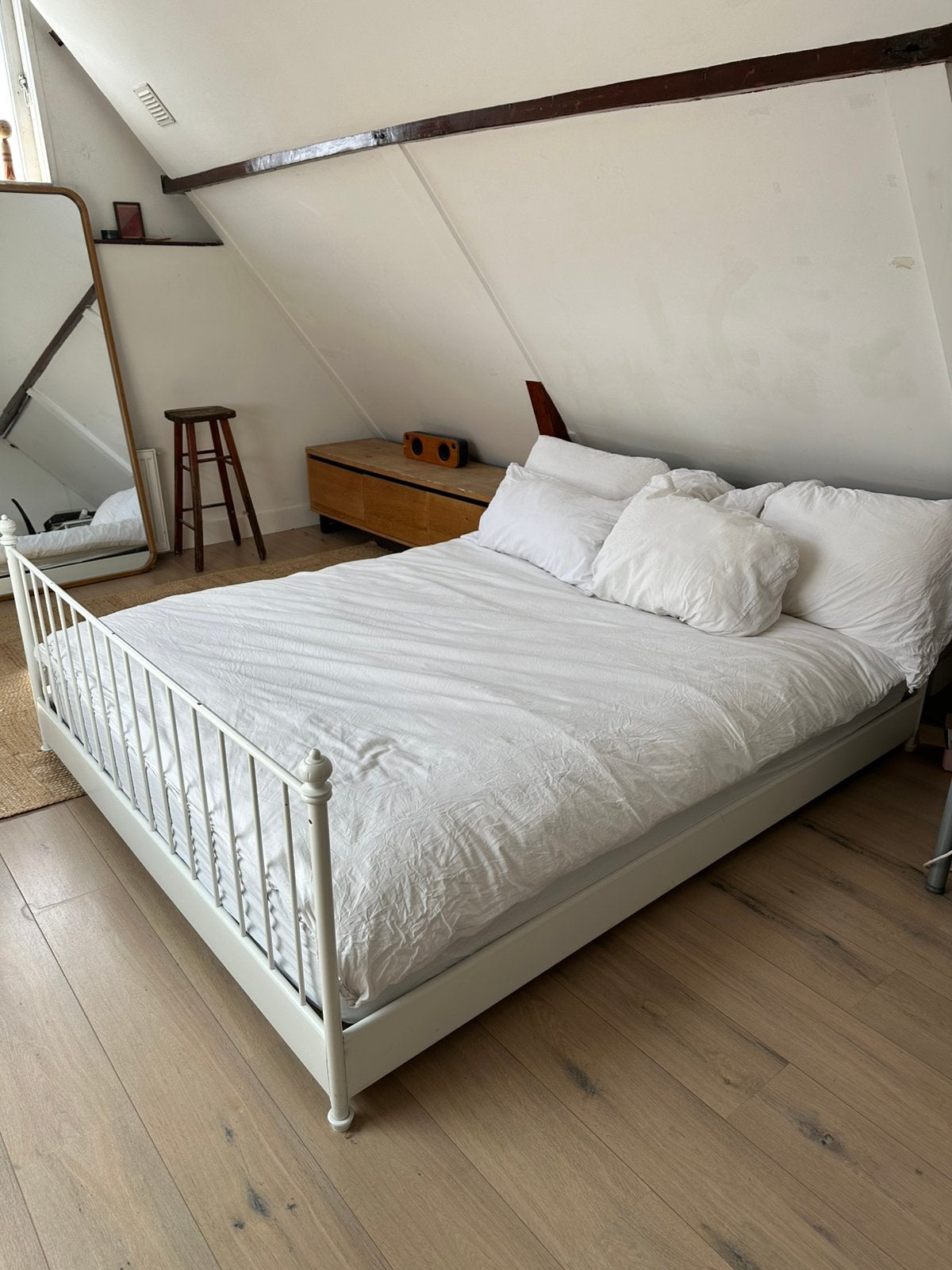 Bed ikea afgeslijpte poten, Ophalen, Wit, Tweepersoons, Zo goed als nieuw