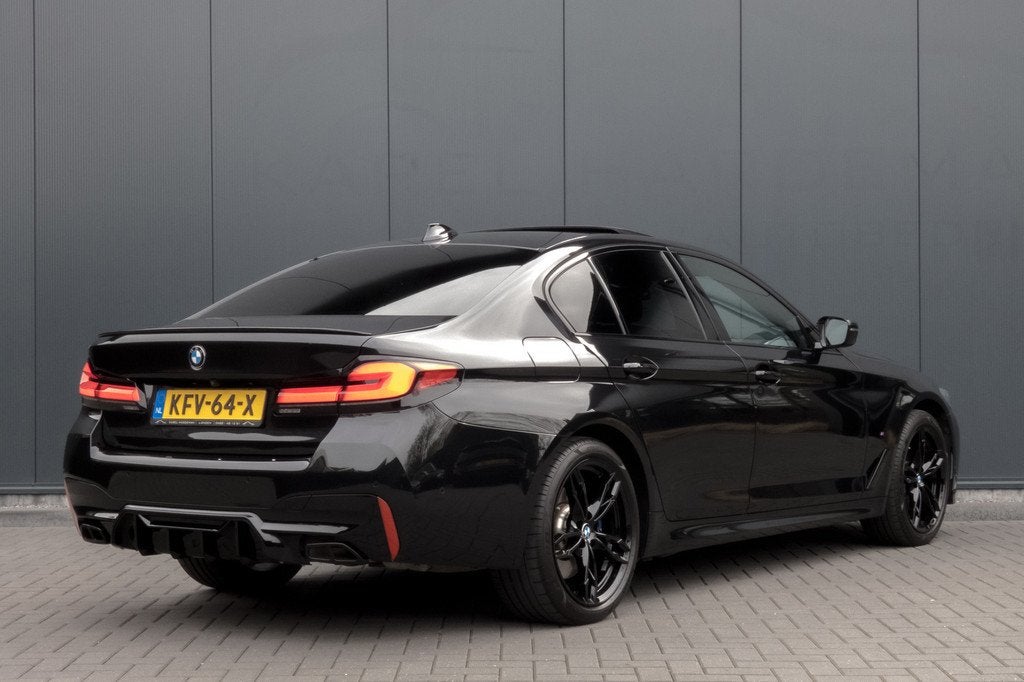 BMW 5-serie 530e Business Edition Plus M-PERFORMANCE | M-PAK, 1998 cc, Achterwielaandrijving, Gebruikt, Euro 6