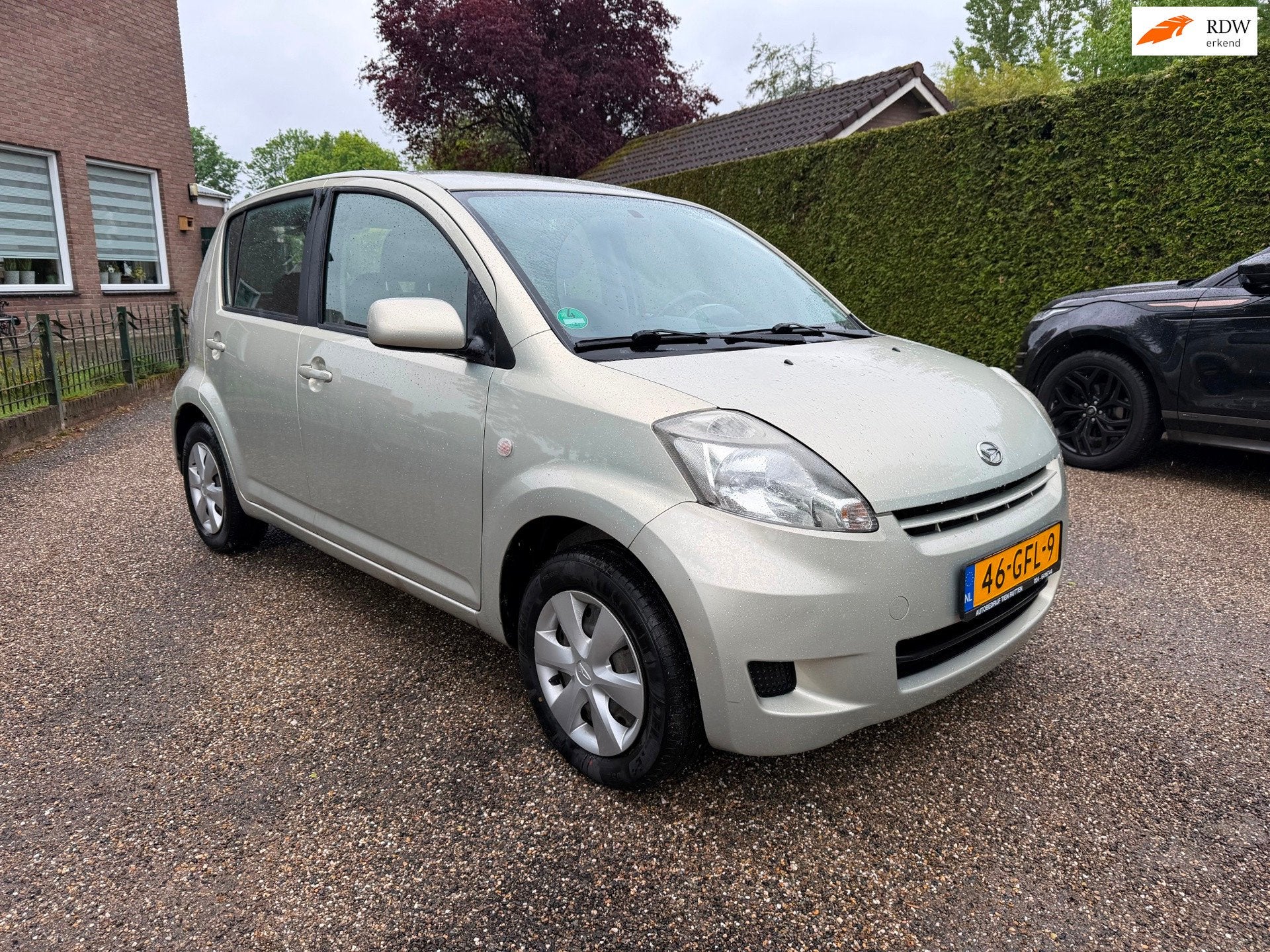 Daihatsu Sirion 2 1.0-12V *NIEUWE APK*, Auto's, Daihatsu, Voorwielaandrijving, Gebruikt, Beige, Bedrijf