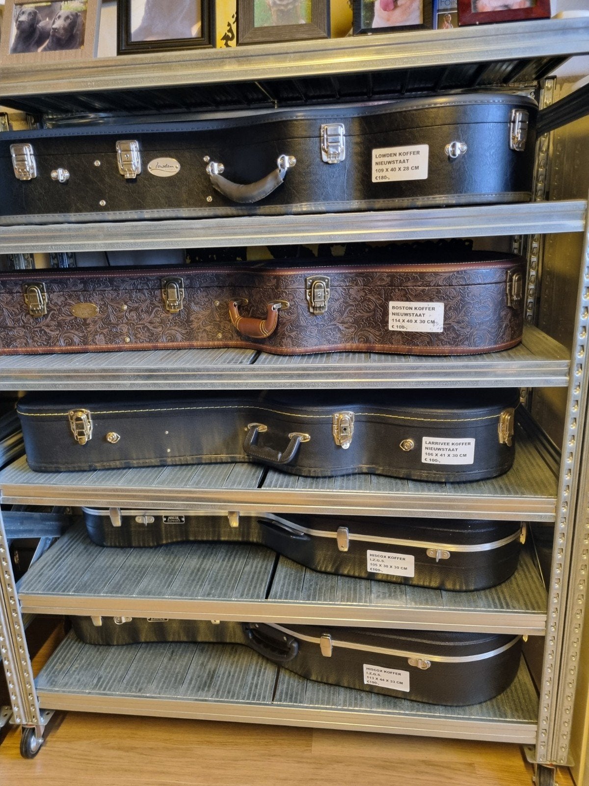Koffers voor staalsnarige akoestische gitaren inruil /ruil, Ophalen, Zo goed als nieuw, Akoestische gitaar
