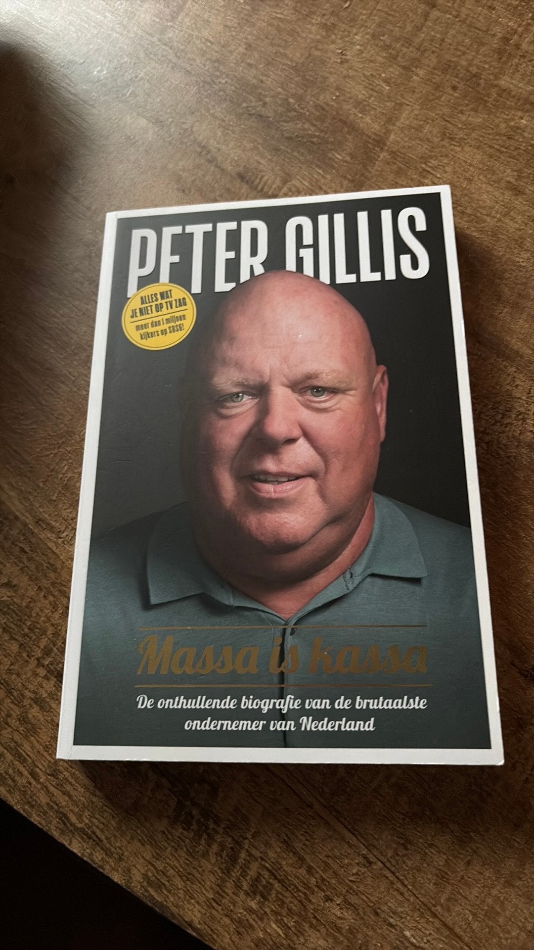 Peter Gillis biografie Massa is Kassa, Ophalen of Verzenden, Zo goed als nieuw