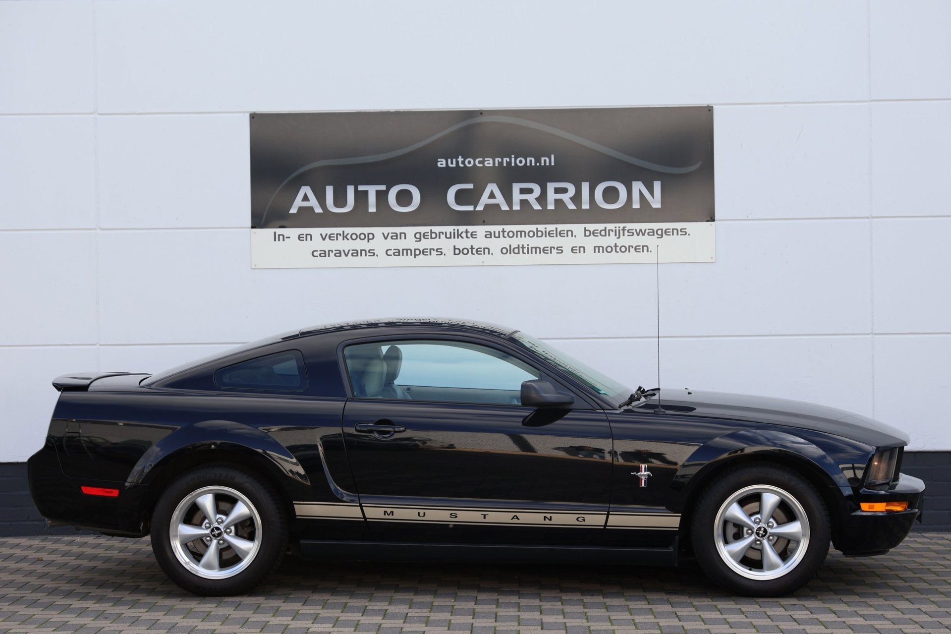Ford USA Mustang 4.0 V6 214PK Automaat Leder Airco Cruise, Auto's, Achterwielaandrijving, Gebruikt, Beige, Zwart
