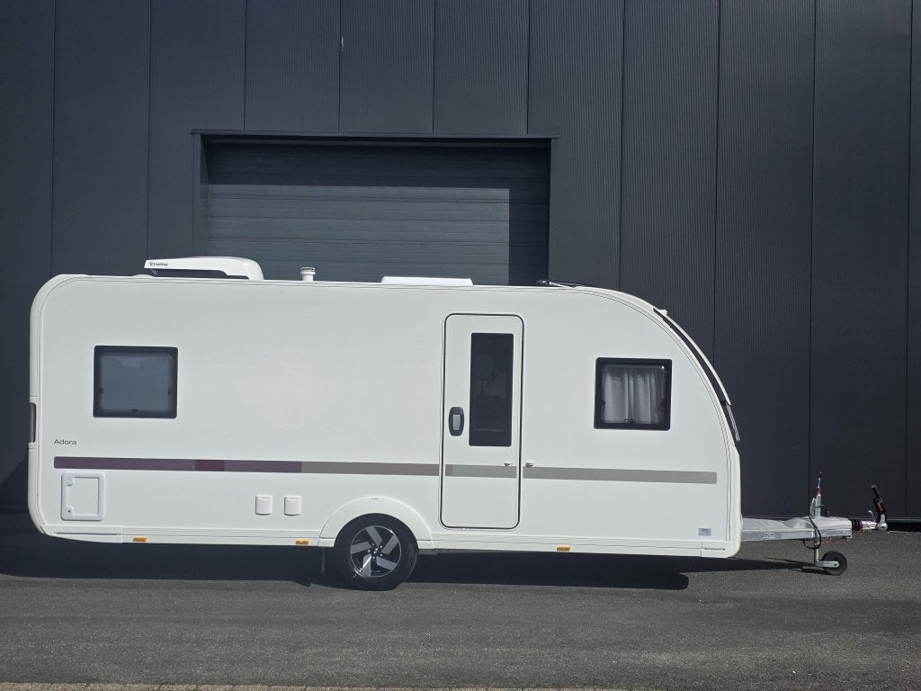 Adria Adora 522 UP, Caravans en Kamperen, Rondzit, Reservewiel, Bedrijf, 5 tot 6 meter