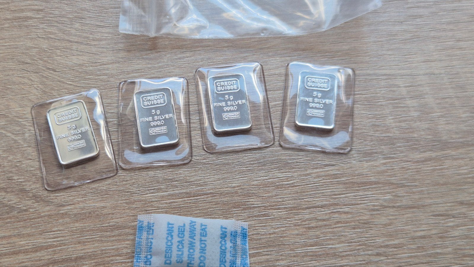 Credit Suisse: 5 gram zilverbaar in seal. Vintage zilver., Postzegels en Munten, Edelmetalen en Baren, Verzenden, Zilver