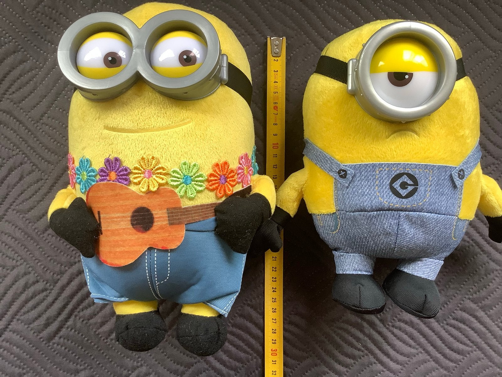 Minions knuffels - 2 stuks, zo goed als nieuw, Overige merken, Overige typen, Ophalen of Verzenden, Zo goed als nieuw