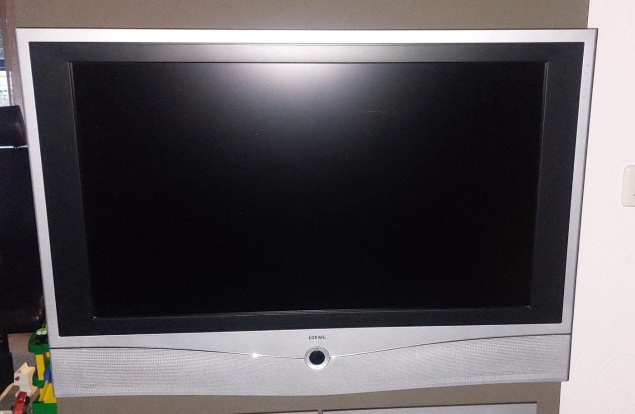 Loewe Xelos A 37 LCD Televisie met afstandsbediening, LCD, 80 tot 100 cm, Zo goed als nieuw, Ophalen